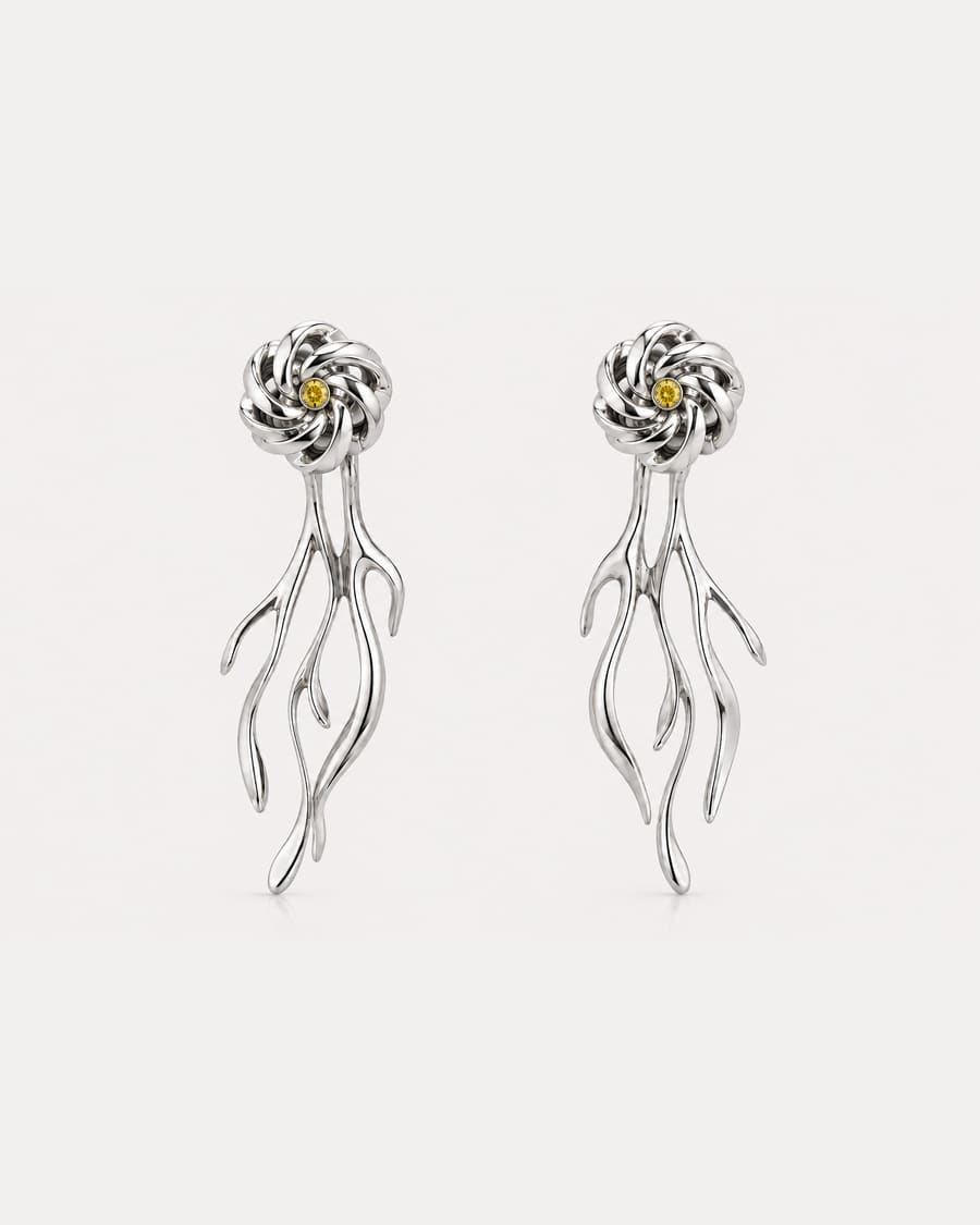 Aretes Biznaga Dorada de MIJA con baño de rodio blanco y piedra